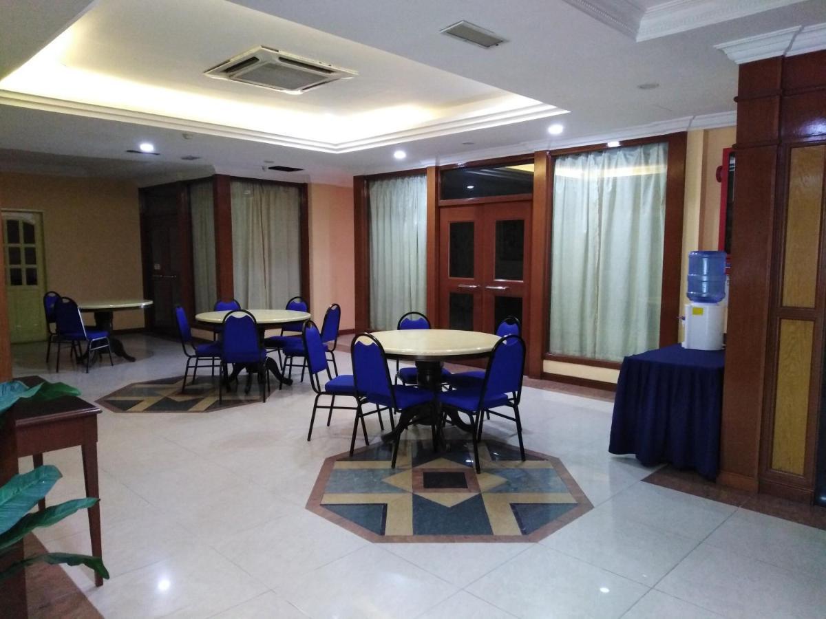 Sara Hotel Лабуан Экстерьер фото