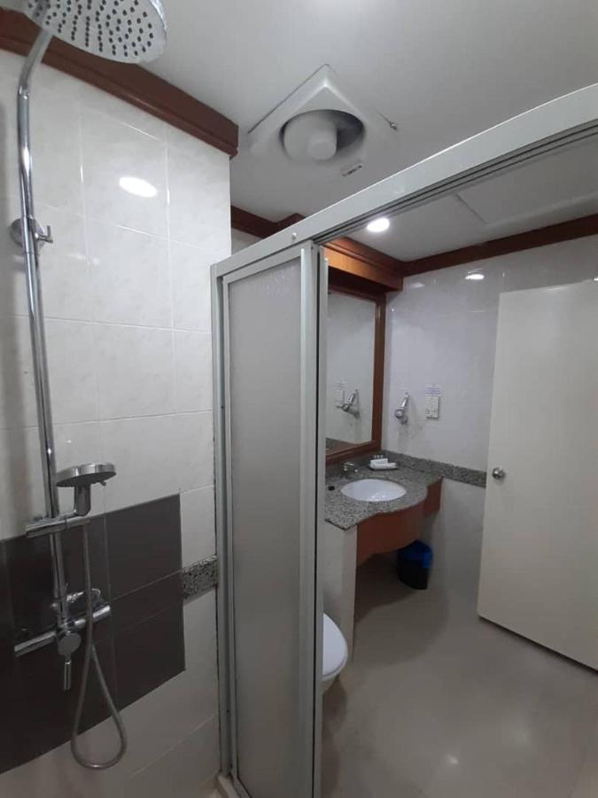 Sara Hotel Лабуан Экстерьер фото