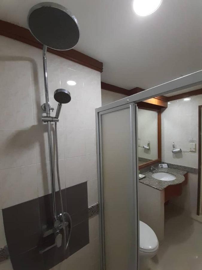 Sara Hotel Лабуан Экстерьер фото